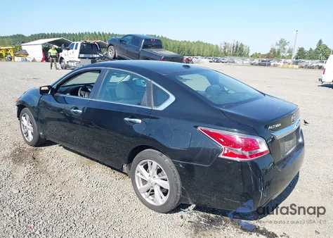2015 Nissan Altima 2.5 Sv из США, поврежденный, VIN 1N4AL3AP4FC246510